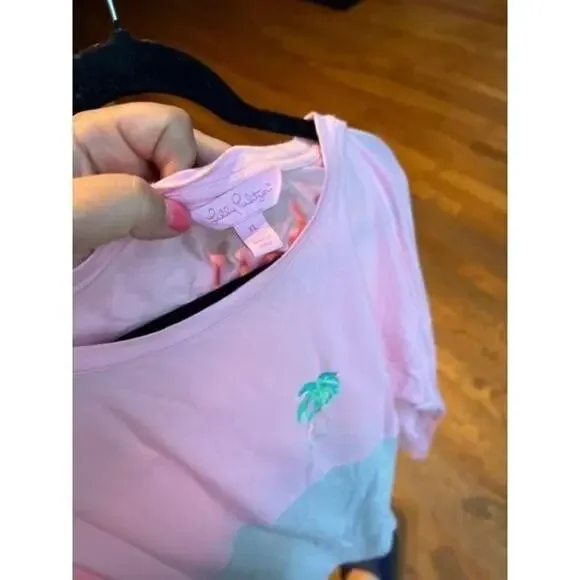 Lilly Pulitzer Finn Pink & Gray Logo Spell Out Long Sleeve Graphic Tee - Size XL - Picture 4 of 4